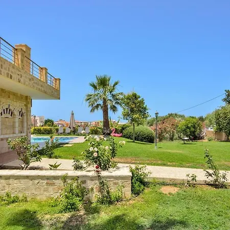 Elma's Villa: A Peaceful, Family-friendly Place Δαράτσο
