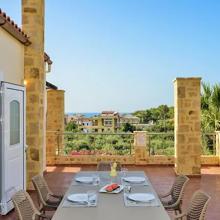 Elma's Villa: A Peaceful, Family-friendly Place Δαράτσο